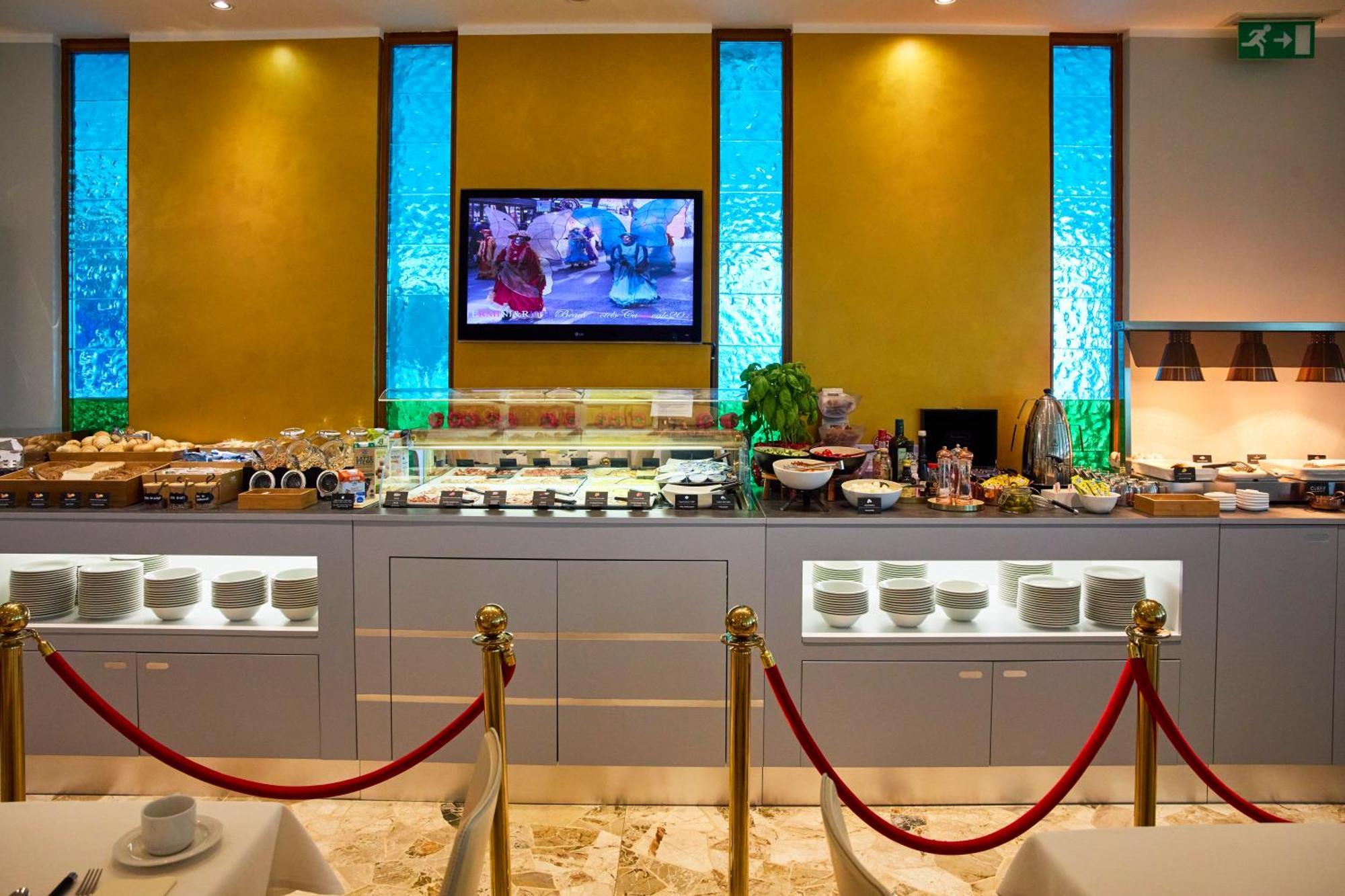 Termini Beach Hotel & Suites Lido di Jesolo Buitenkant foto