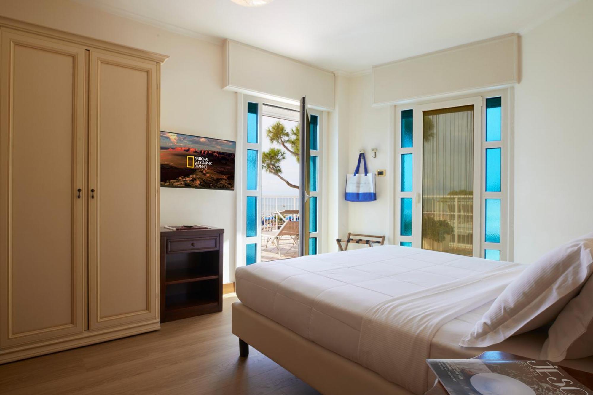 Termini Beach Hotel & Suites Lido di Jesolo Buitenkant foto