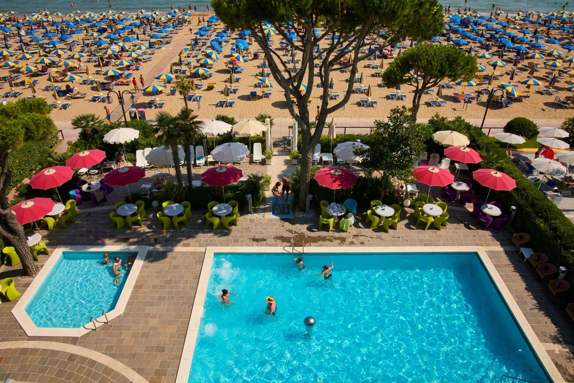 Termini Beach Hotel & Suites Lido di Jesolo Buitenkant foto