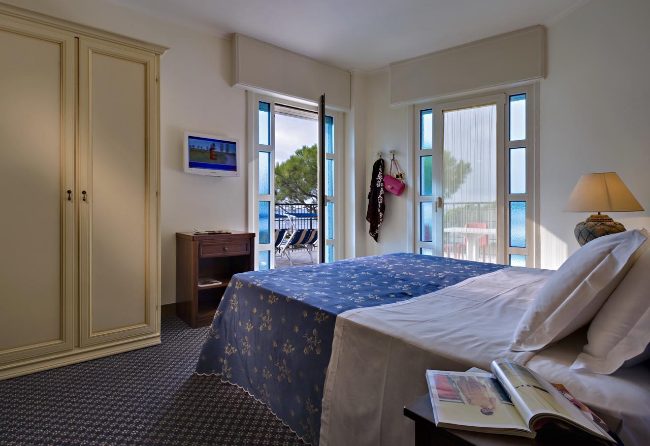 Termini Beach Hotel & Suites Lido di Jesolo Buitenkant foto