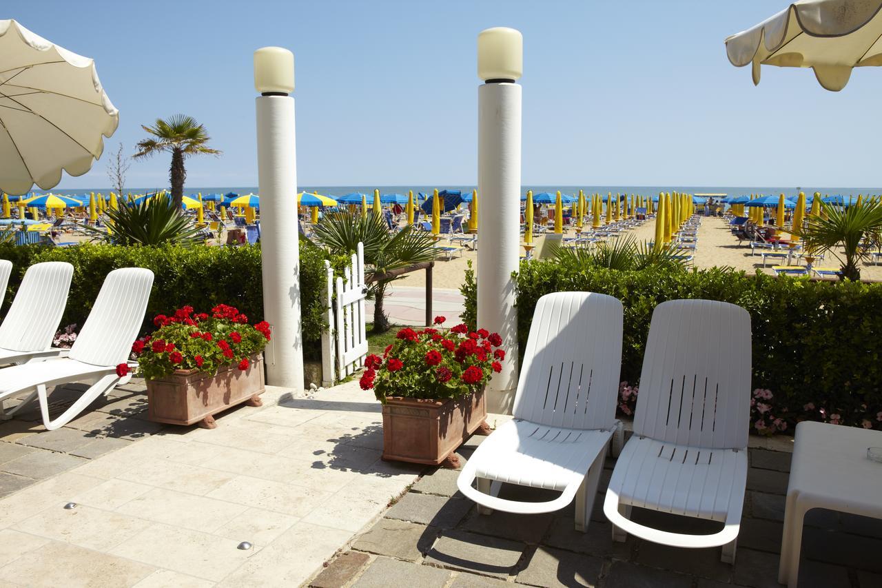 Termini Beach Hotel & Suites Lido di Jesolo Buitenkant foto